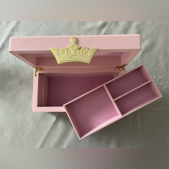 Kids Disney Princess Gold Icon Pink Lacquer Wood Jewelry Box Jewelry Organizer - Picture 6 of 15